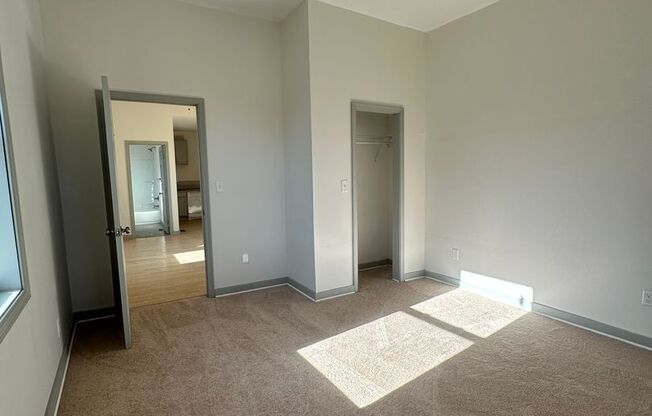 1 bed, 1 bath, $1,350, Unit APARTMENT 3