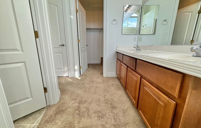 2 beds, 2.5 baths, $1,650, Unit # 2