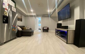 1 bed, 1 bath, $1,495, Unit Apt 03