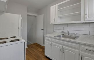 2233-2239 N Homestead Dr