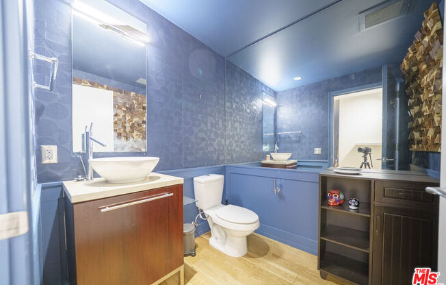 1 bed, 1.8 baths, 1,400 sqft, $3,990, Unit 817