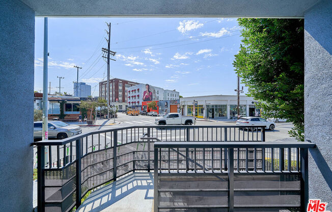1 bed, 1 bath, 700 sqft, $2,700, Unit 103