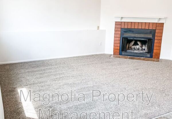 5545 Bowden Loop