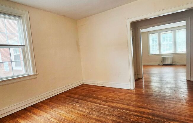 2 beds, 1 bath, 1,100 sqft, $1,725, Unit F1