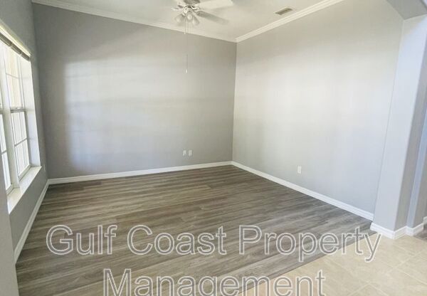 2827 SUNCOAST LK BLVD