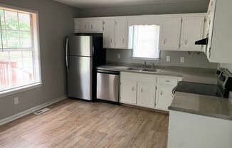 2 beds, 1 bath, $1,095