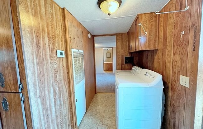 2 Bedroom Trailer in Port Allen- Great Location