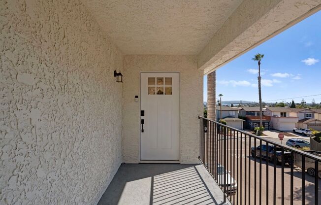 2 Bed 1 Bath Apartment for Rent in Pacific Beach.
