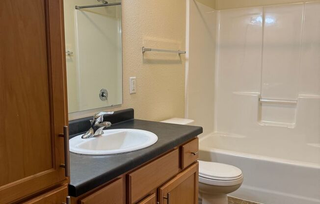 2 beds, 2 baths, 894 sqft, $1,245, Unit 627-309