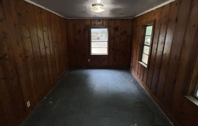 Sunset Acres! 3 bed/ 1 bath.