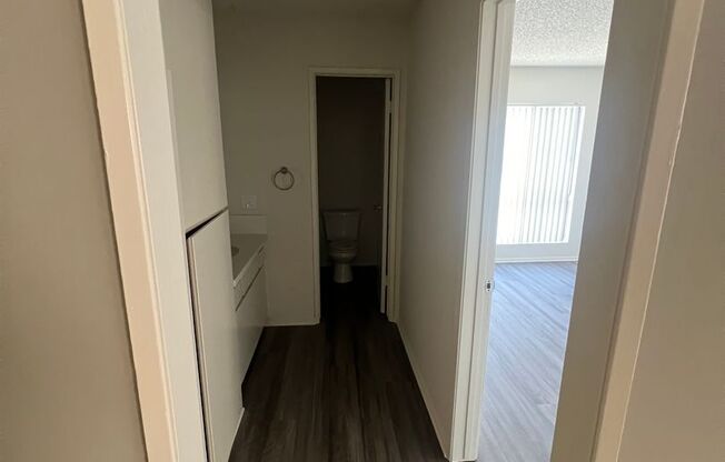 1 bed, 1 bath, 610 sqft, $1,595, Unit 03