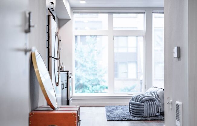 Studio, 1 bath, 350 sqft, $1,500, Unit 212