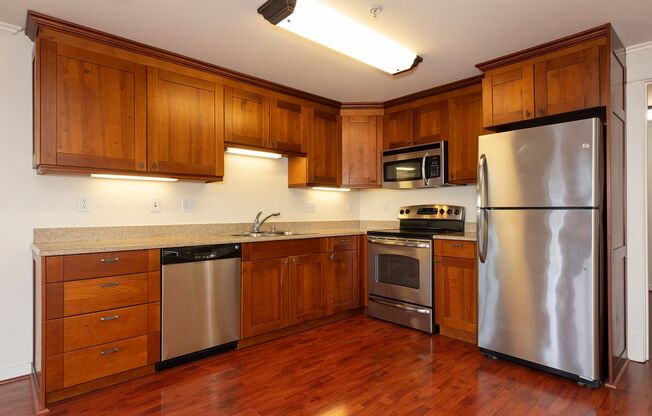 2 beds, 2 baths, 856 sqft, $3,395, Unit #501