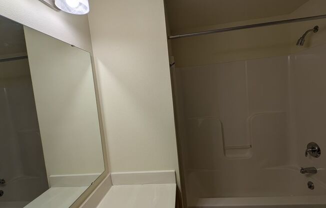 2 beds, 2 baths, 1,074 sqft, $1,269, Unit 2970-039