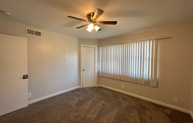2 beds, 1 bath, $850, Unit MA9141