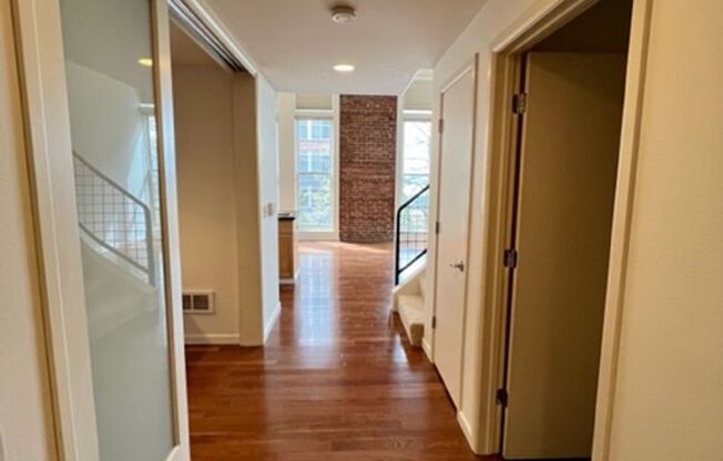 2 beds, 2 baths, $3,300