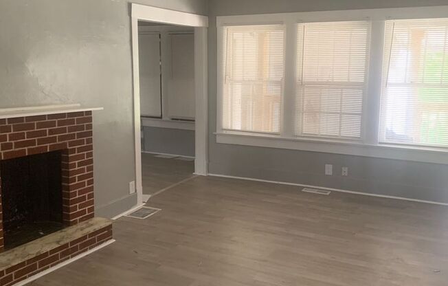 Great 3 bed 1 bath with large space recently updated near Cleveland Park