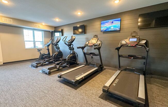 2 beds, 2 baths, 1,046 sqft, $1,850, Unit 313