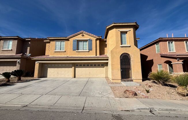 Gorgeous 6Bed/5Bath/4Car, 2-Story Home located in the Mountains Edge