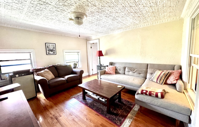 1 bed, 1 bath, 2,175 sqft, $4,000, Unit 3