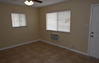 1 bed, 1 bath, $895