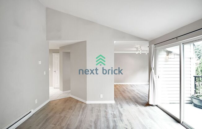 2 beds, 1 bath, $2,495