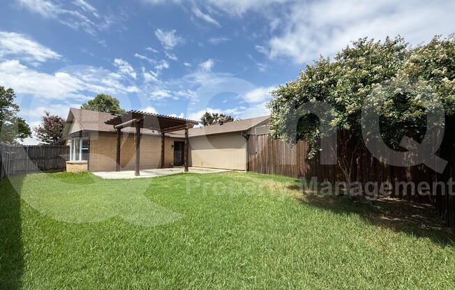 2929 HOLY CROSS LN