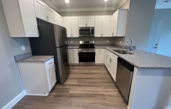 807 Brush Creek