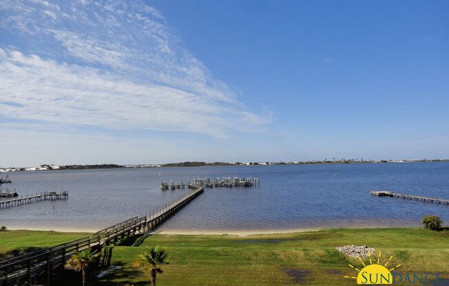 Gorgeous 3 Bedroom Condo in Mary Esther
