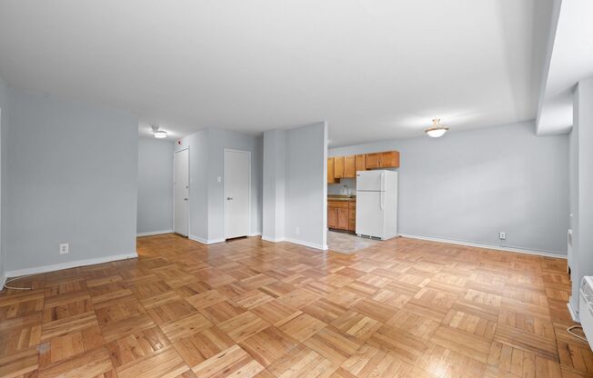 2 beds, 1 bath, 942 sqft, $1,775, Unit 101