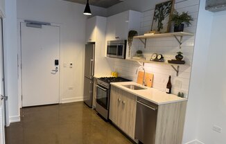 103 W CHICAGO