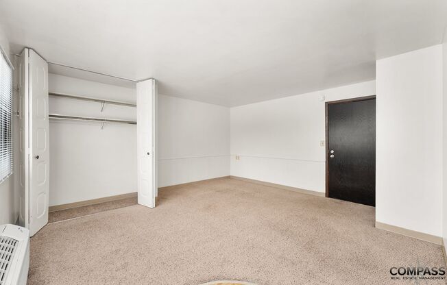 Studio, 1 bath, 315 sqft, $745, Unit 226