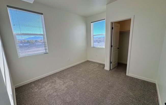 2 beds, 1 bath, 885 sqft, $1,895, Unit Unit 225