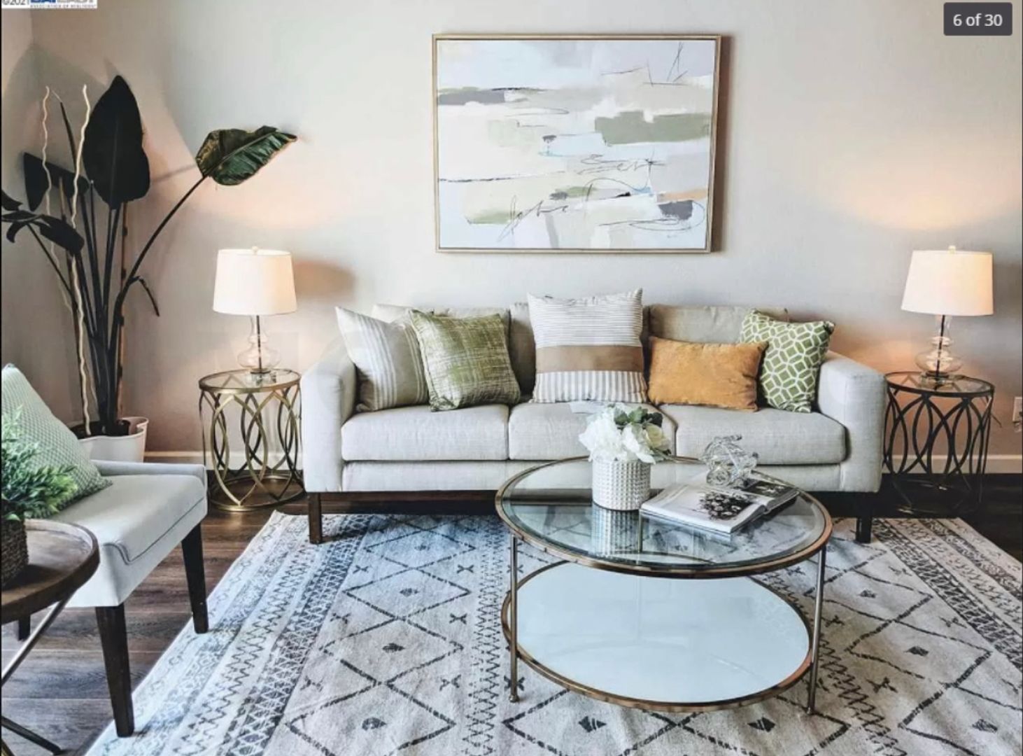 $2850 / 2 BR - GORGEOUS MEADOWBROOK CONDO IN CENTRAL FREMONT