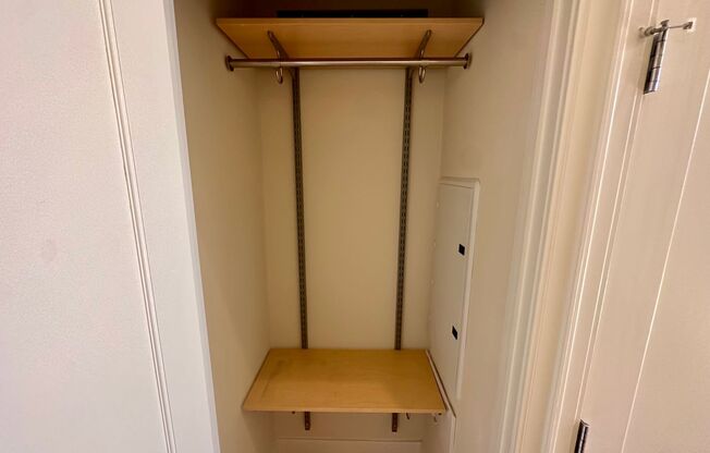 Studio, 1 bath, 354 sqft, $1,900, Unit 101