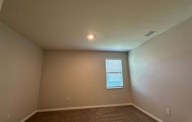 Spacious 4 Bed, 2 Bath with 2 Car Garage & More in Gator Circle!