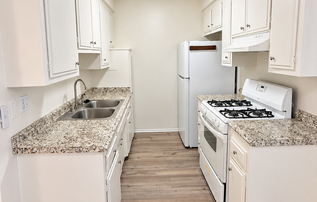2 beds, 2 baths, 1,100 sqft, $2,450, Unit 1