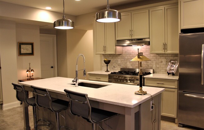 2 beds, 2 baths, 1,187 sqft, $2,295, Unit 103