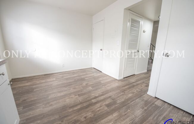 2 beds, 1.5 baths, 1,040 sqft, $1,249, Unit 17