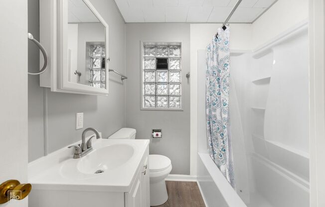 3 Bedroom Ranch in Grayslake!