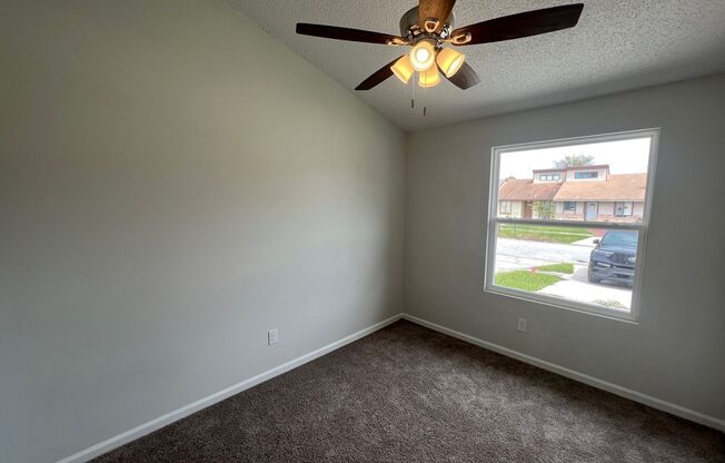 2 beds, 1 bath, $1,375