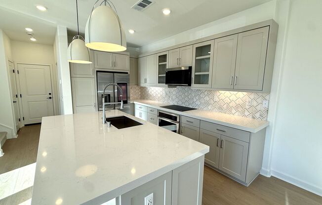 2025 Build, 3 Bedroom 2.5 bath with over 2000sqft!!!