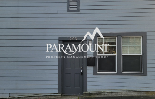 Cozy studio located in downtown Bremerton