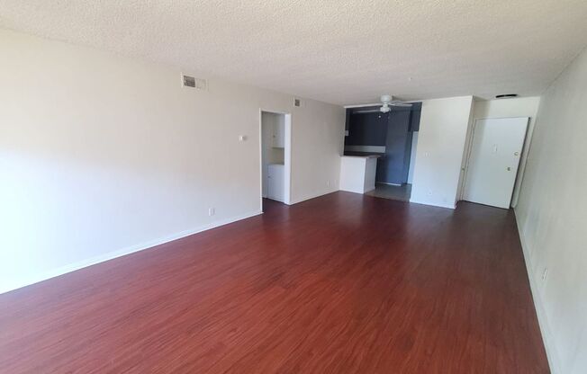 2 beds, 2 baths, 1,450 sqft, $2,750, Unit 206