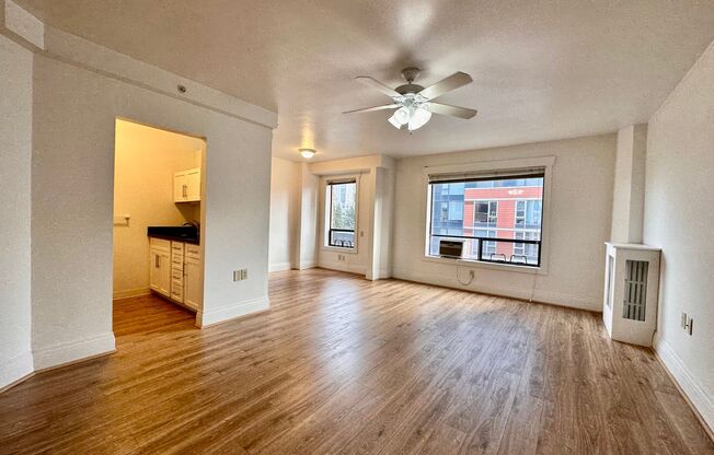 Studio, 1 bath, 527 sqft, $1,525, Unit 0710