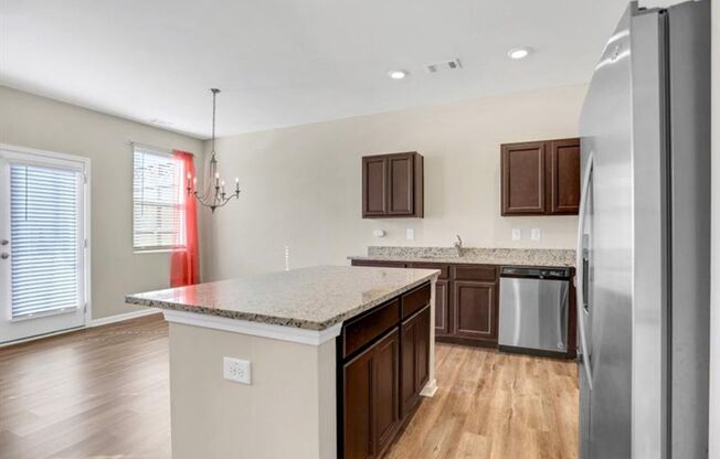 Spacious Townhome Minutes from Midtown Atlanta!