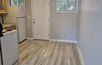 2 beds, 1 bath, 750 sqft, $1,295