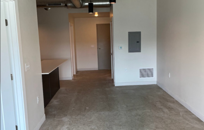 Studio, 1 bath, 475 sqft, $894