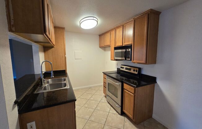 1 bed, 1 bath, $2,195, Unit # #E 01