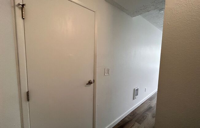2 beds, 2 baths, 990 sqft, $1,650, Unit 209